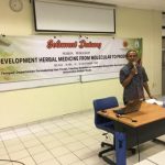 107年 11 月 13 日 Sety Purwono 教授於Gadjah Mada University INDONESIA進行主持開幕典禮